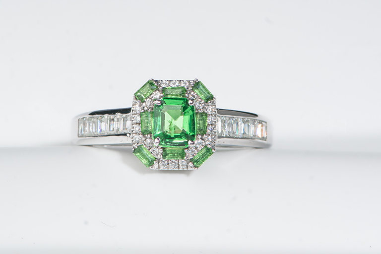 R052翠影方华 中性款沙弗莱戒指